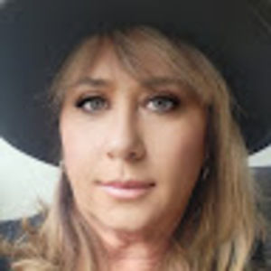 Meet your Posher, Deanne